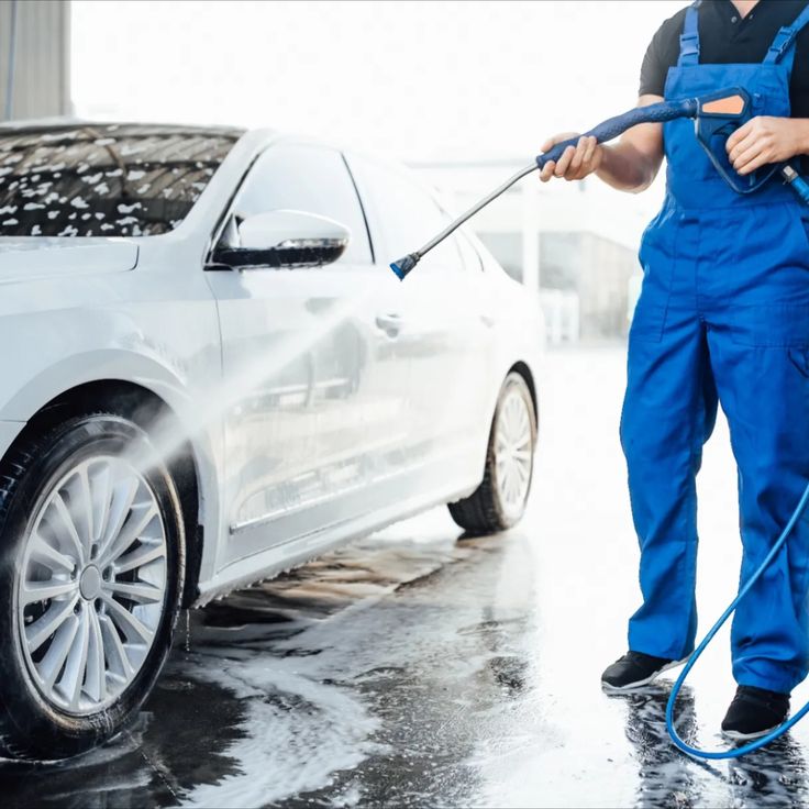 Honda car washing service at Southern Honda dealership